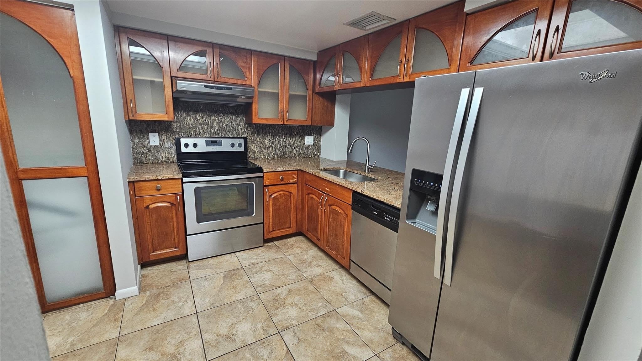 4644 NW 90th Avenue – photo 3