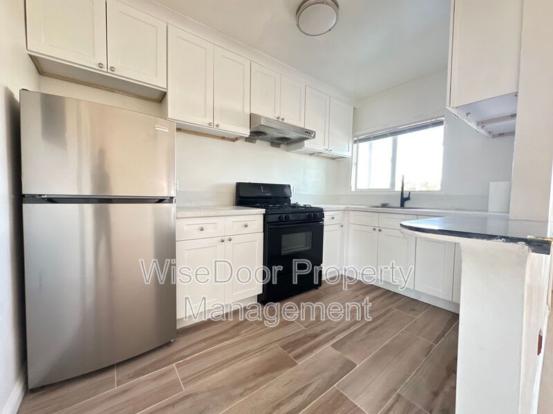 5934 Cloverly Ave – photo 5