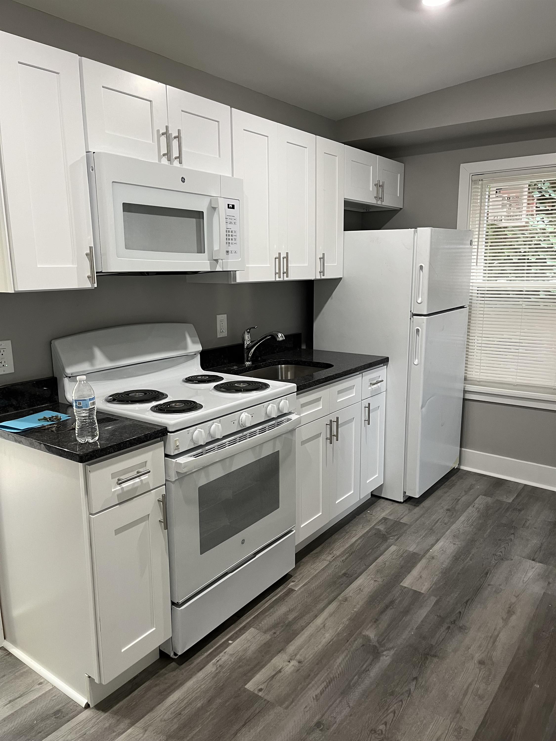 2034 Edgmont Avenue – photo 1