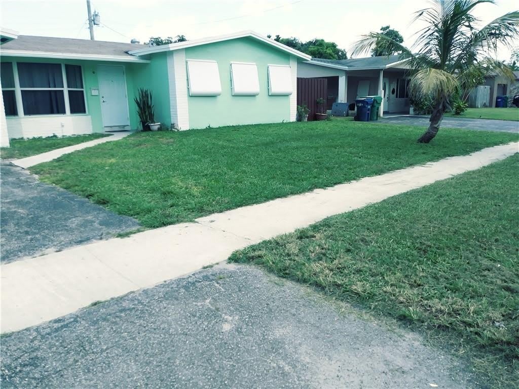 2630 NW 42nd Terrace – photo 2