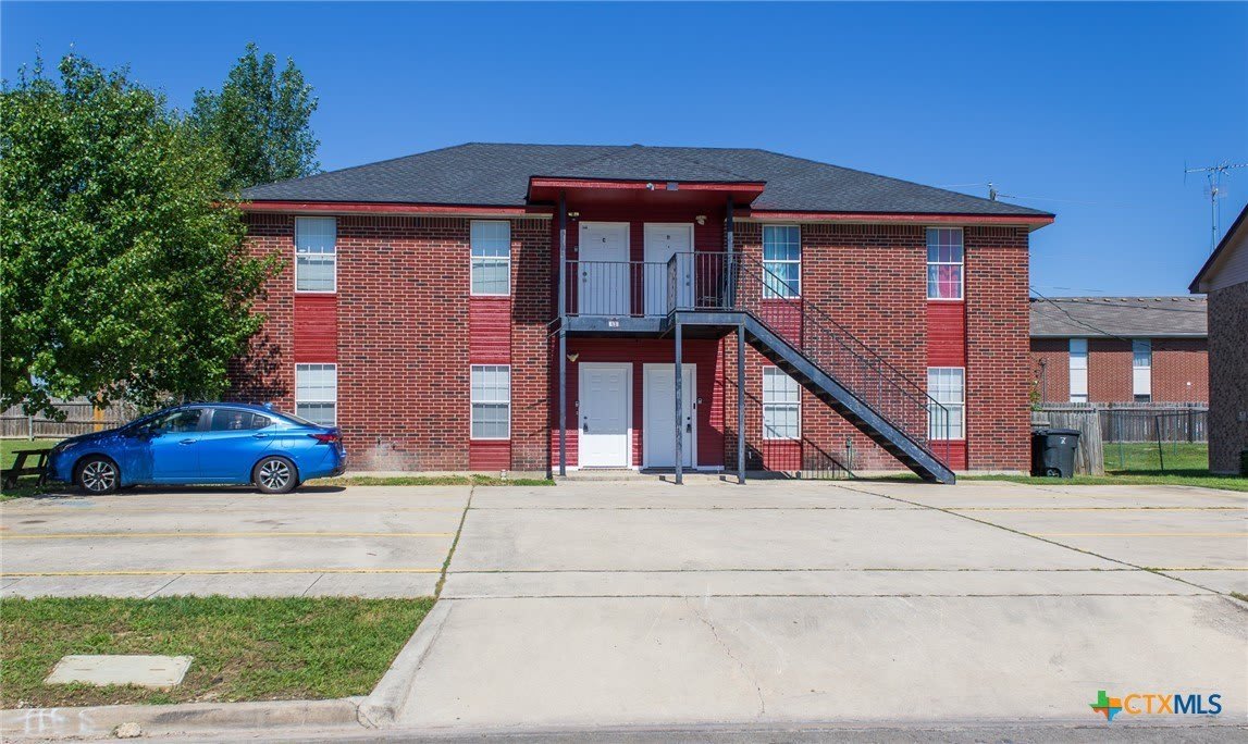 1601 Benttree Drive – photo 1