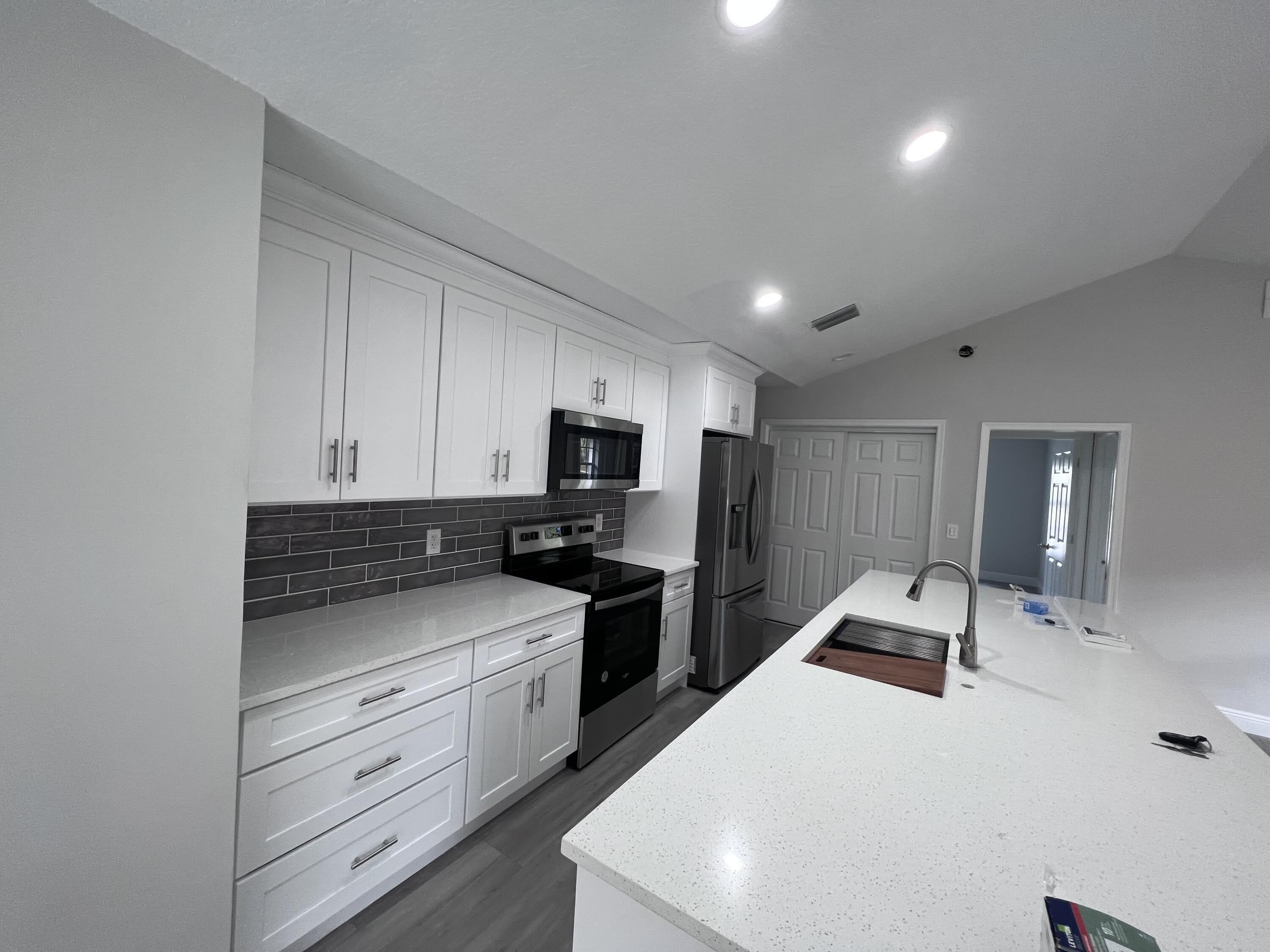 1598 Hawthorne Place – photo 5