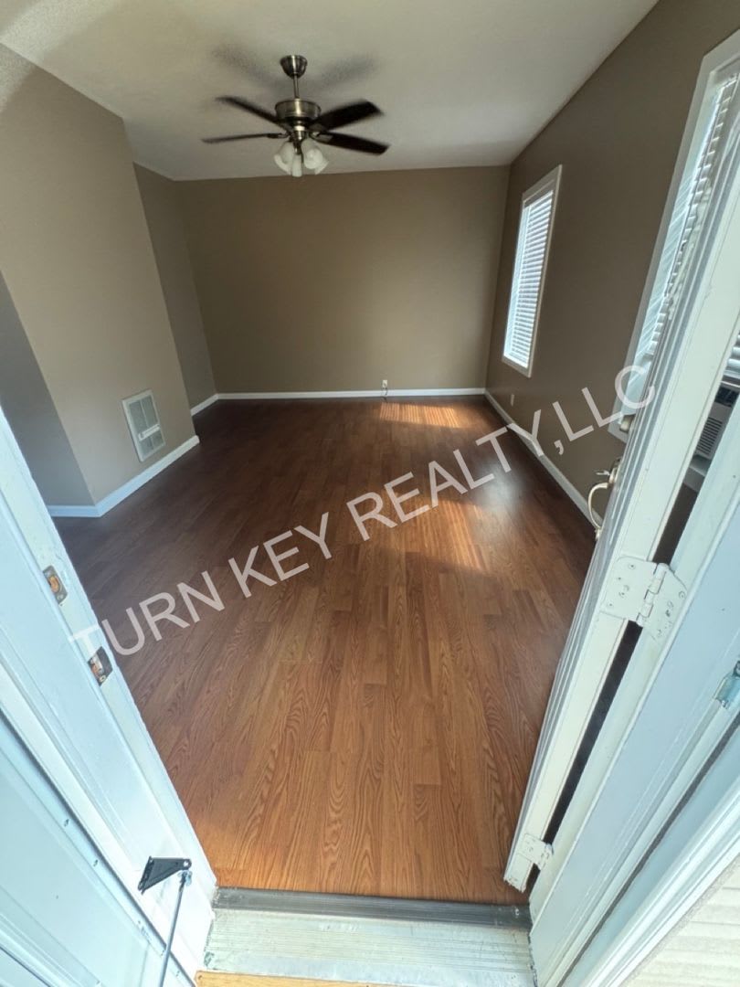 Townhome for rent in Cordova – photo 3