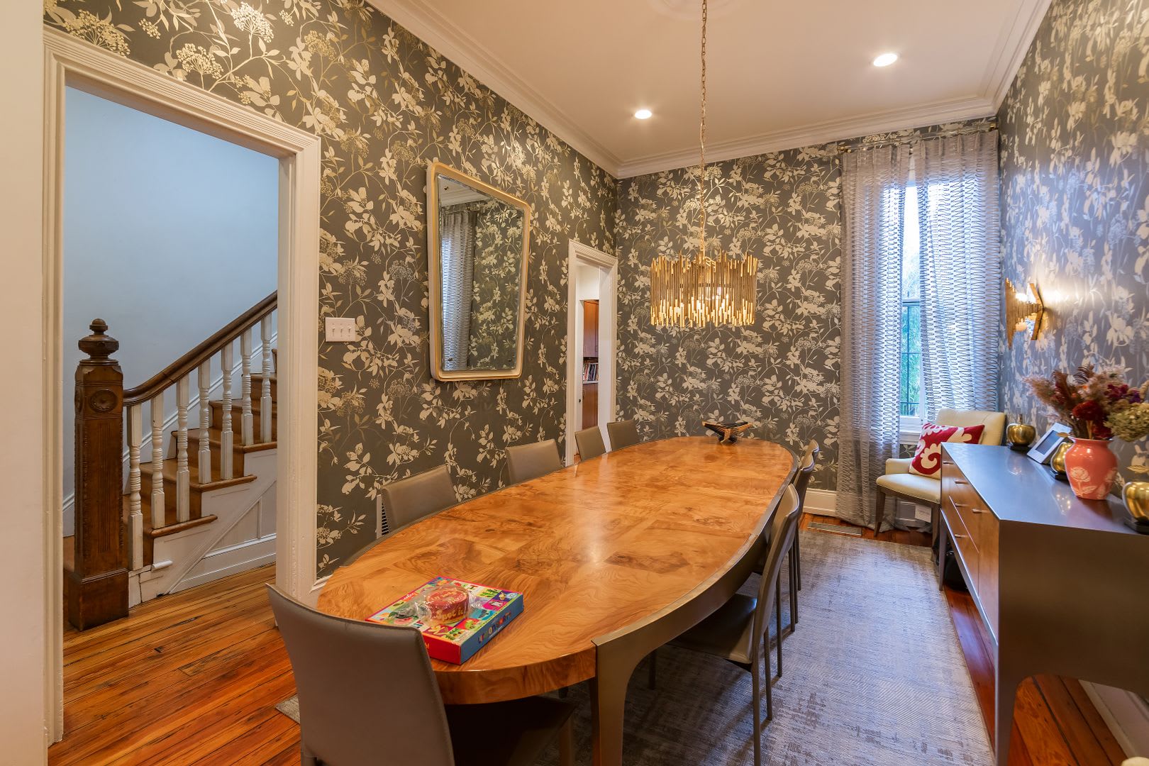 5 Bedroom Townhouse in Spruce Hill – photo 3