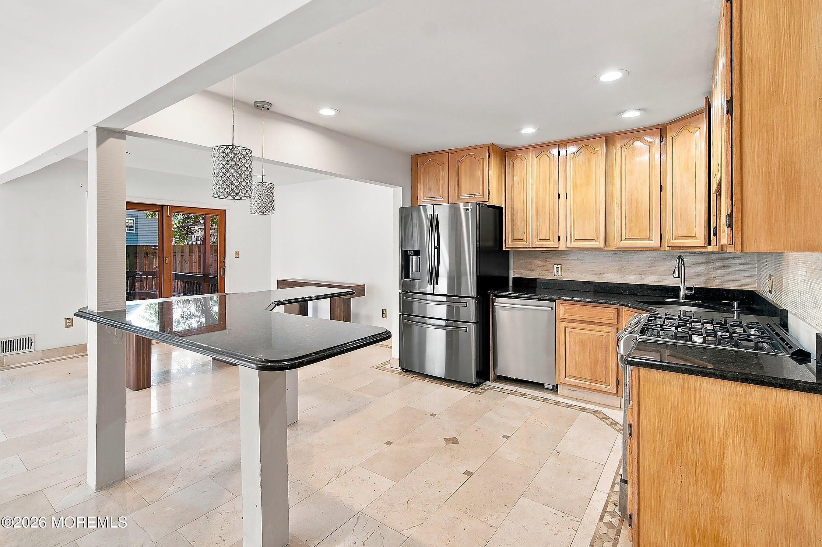 137 Marina Bay Court – photo 5