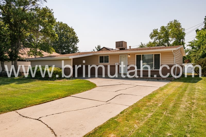 656 East 5640 South – photo 2