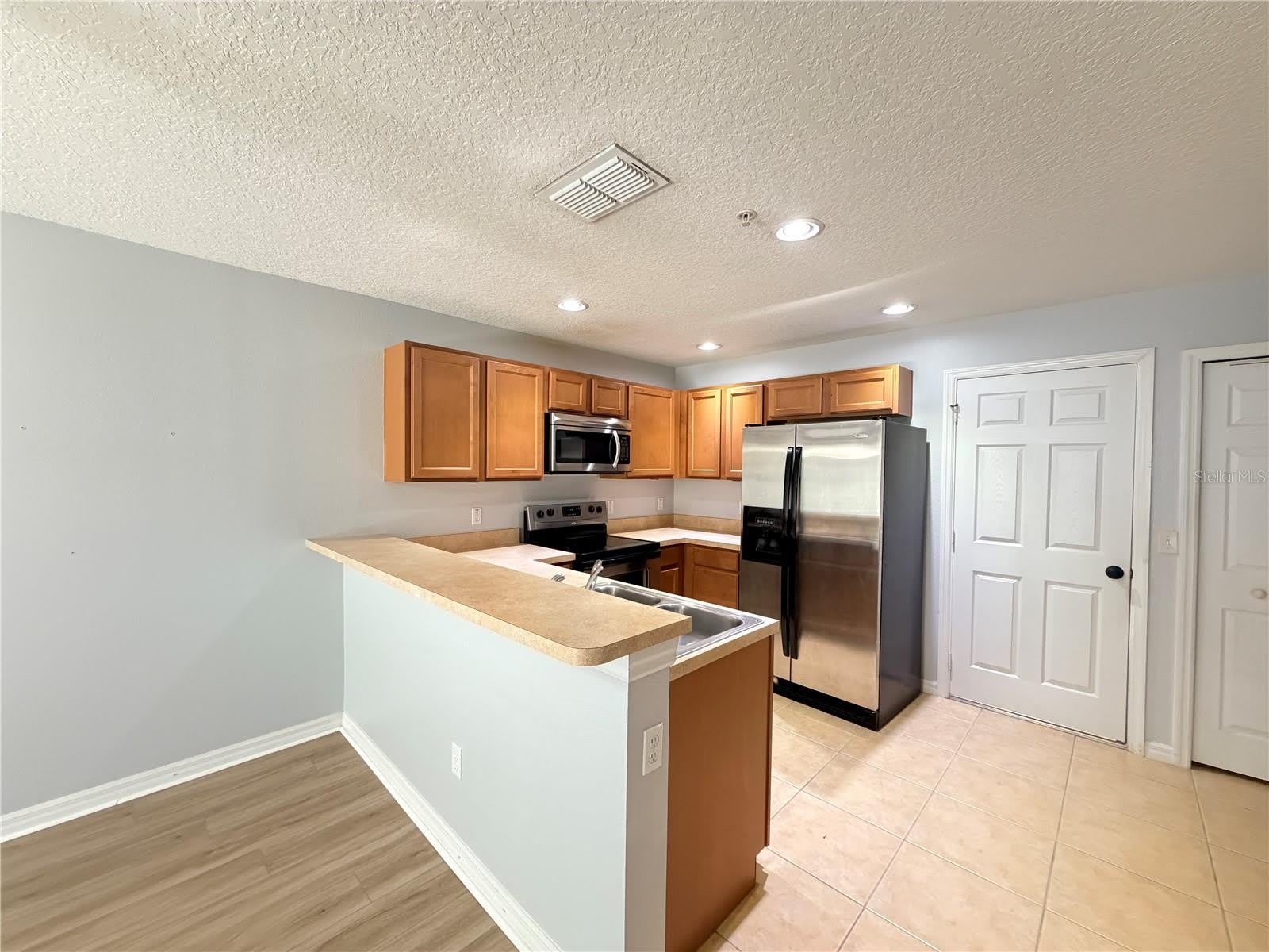 290 GLOWING PEACE Lane – photo 2