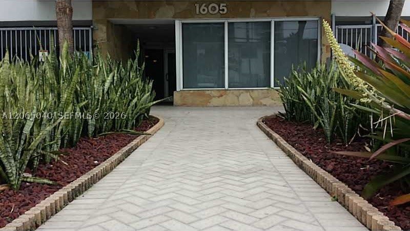 1605 Bay Rd – photo 3