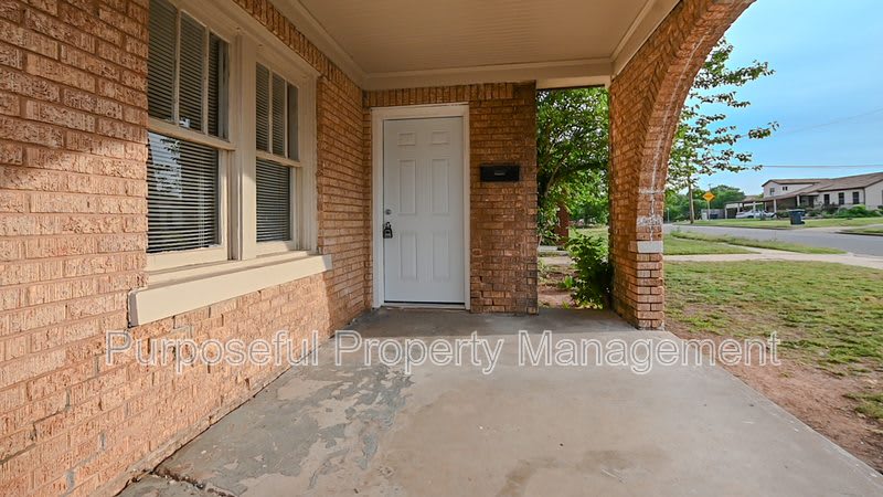 2201 Glen Ellyn Street – photo 3