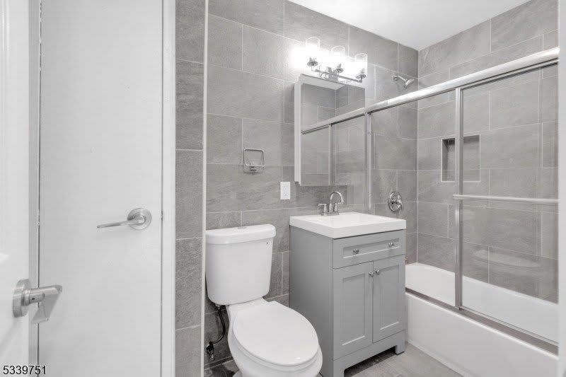 557 S Broad St – photo 3