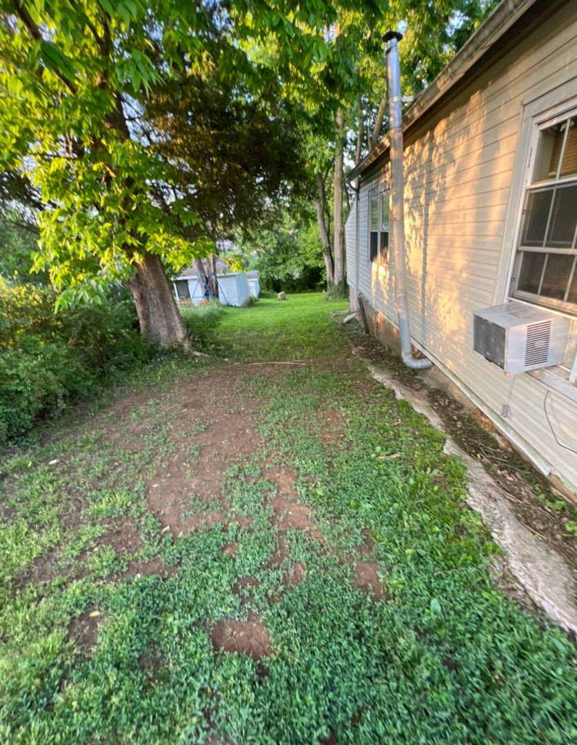 Coming Soon Investor Special In Town 500 Down 390 Month – photo 2