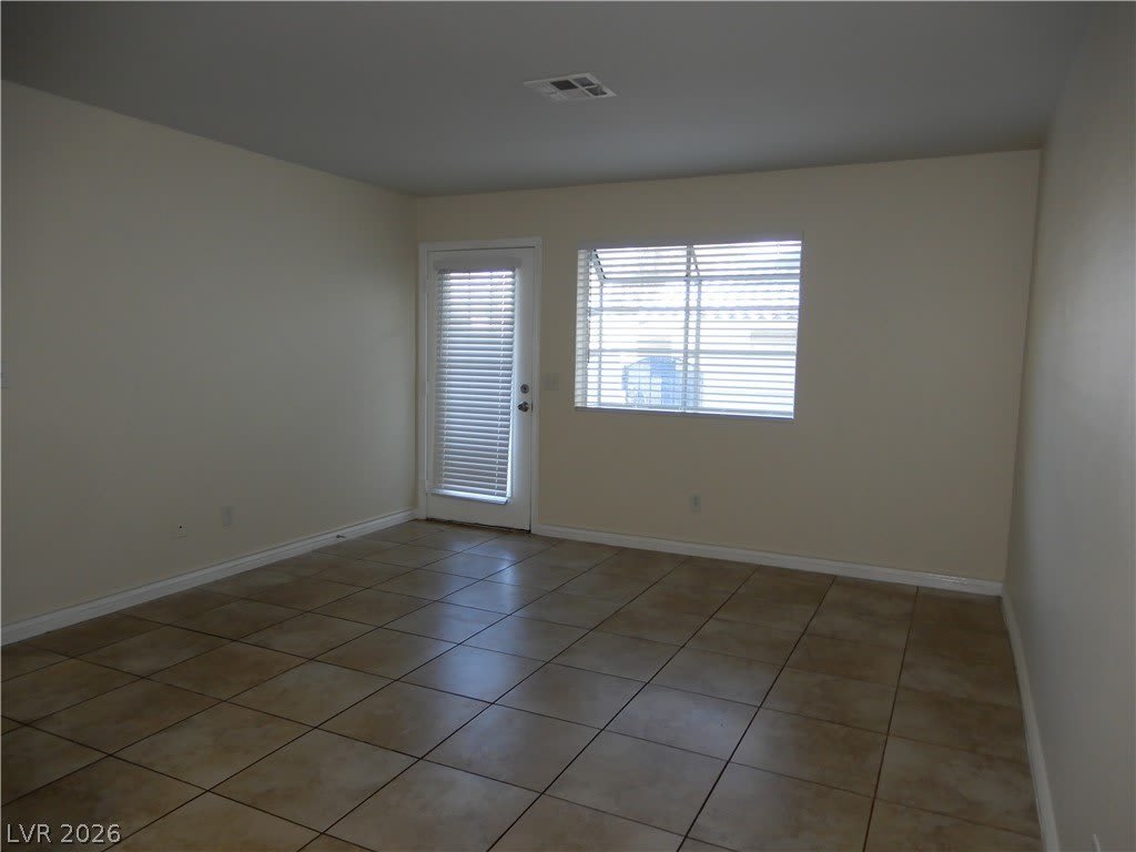 2120 Petersham Court – photo 3