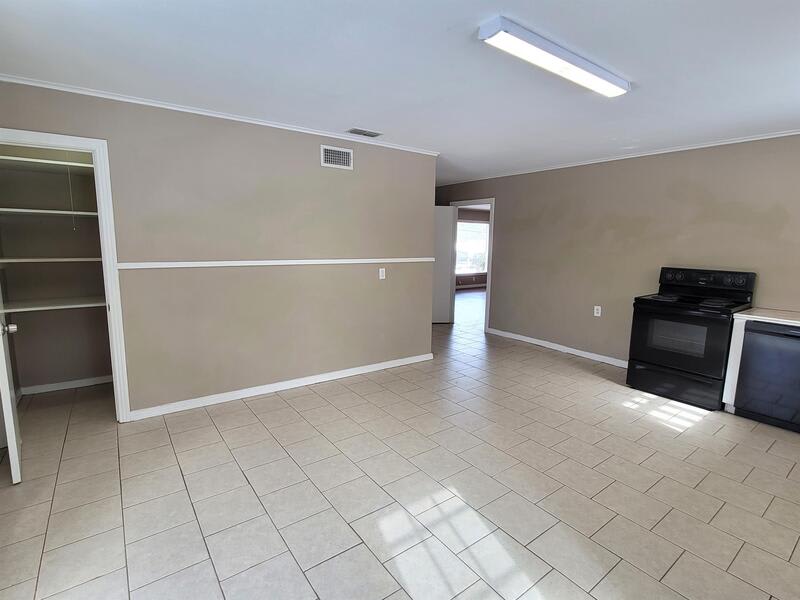 1218 Graham Drive – photo 4