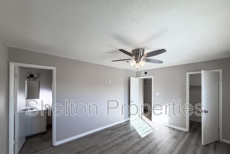 6301 W Earll Dr – photo 4