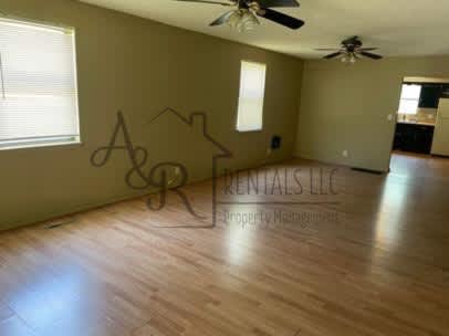 809 West 6Th Street – photo 4