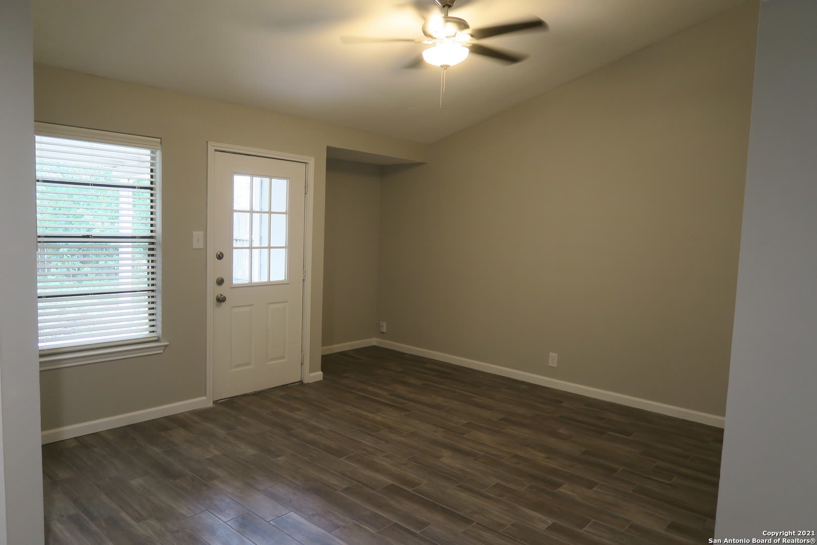 8720 WELLES HBR – photo 4