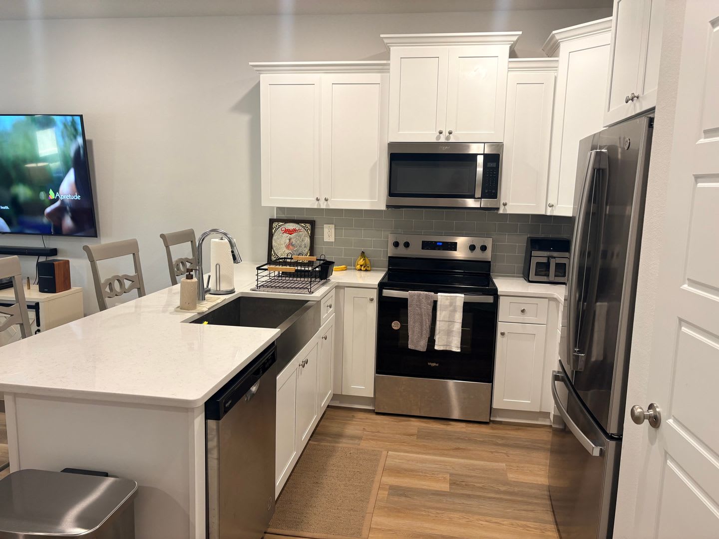 3 Bed • 2.5 Bath Townhome for Rent – photo 5
