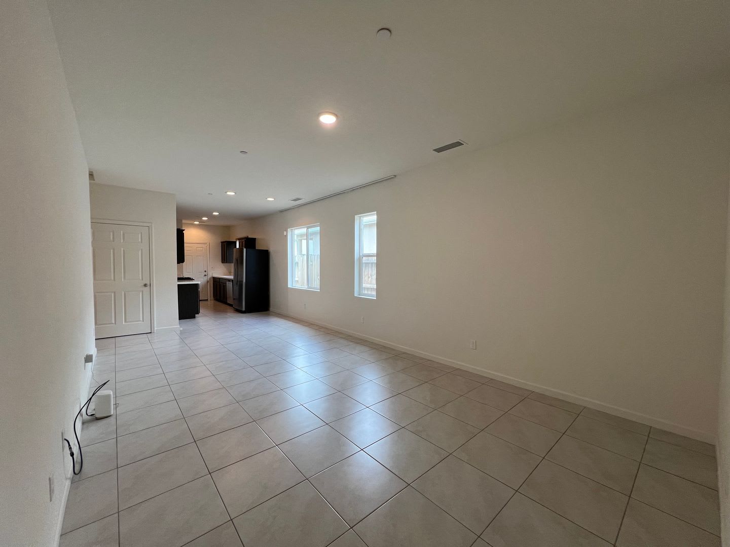 500 Off The First Month S Rent – photo 2