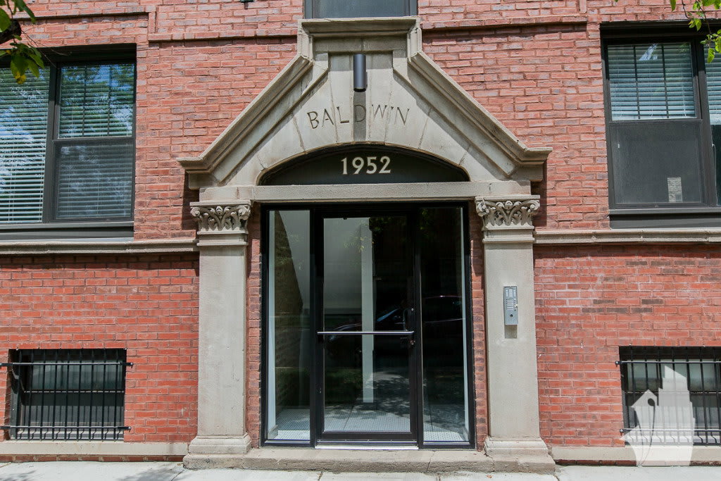 1952 West Nelson Street – photo 2