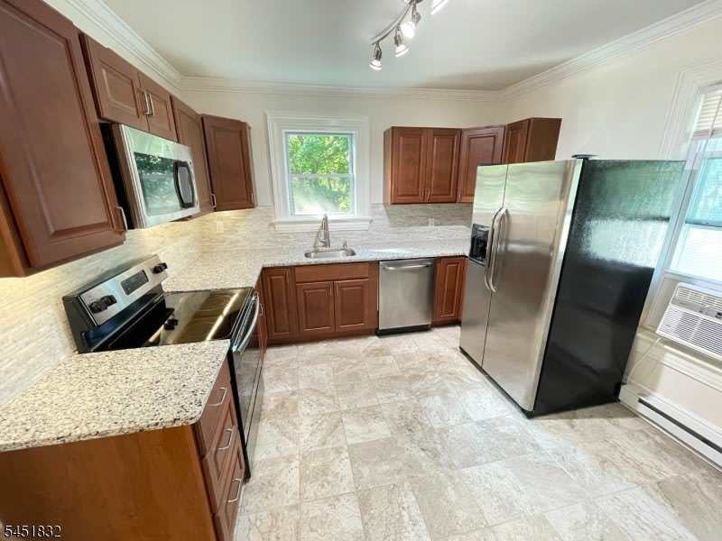 85 Western Ave – photo 3