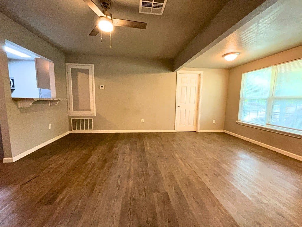 1808 NW Taft Avenue – photo 4