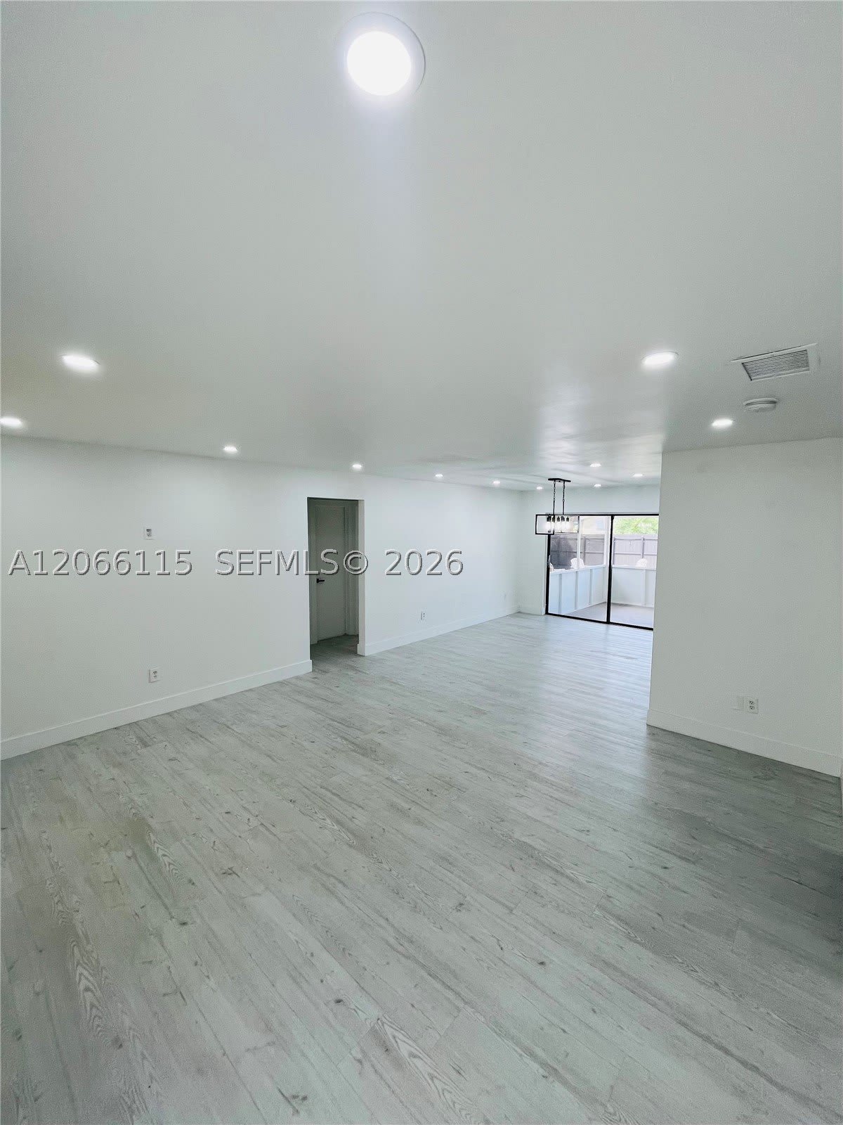 1707 S Curlew Ln – photo 4
