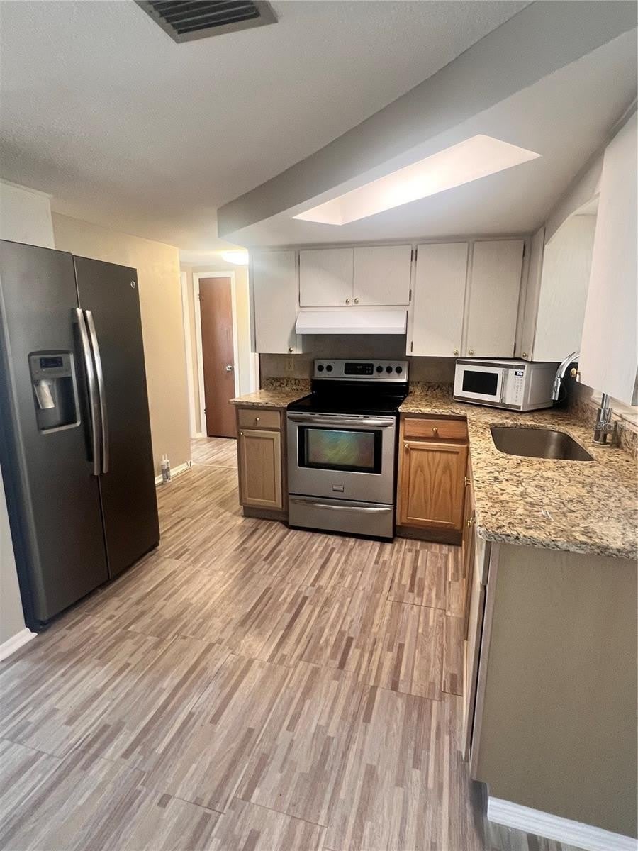 9910 LAKE CHRISE Lane – photo 3
