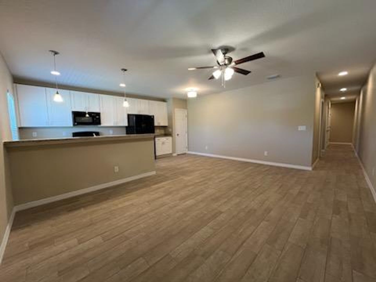 3 Bed 2 Bath – photo 2