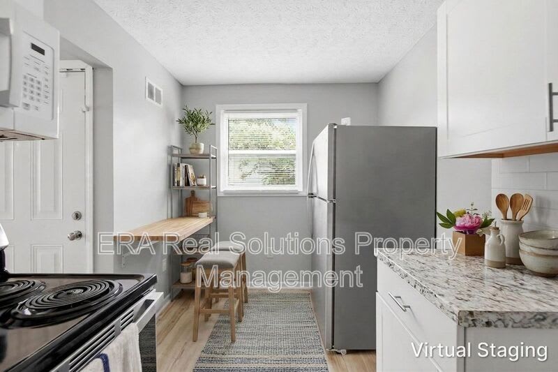 977 E 13TH AVE – photo 5