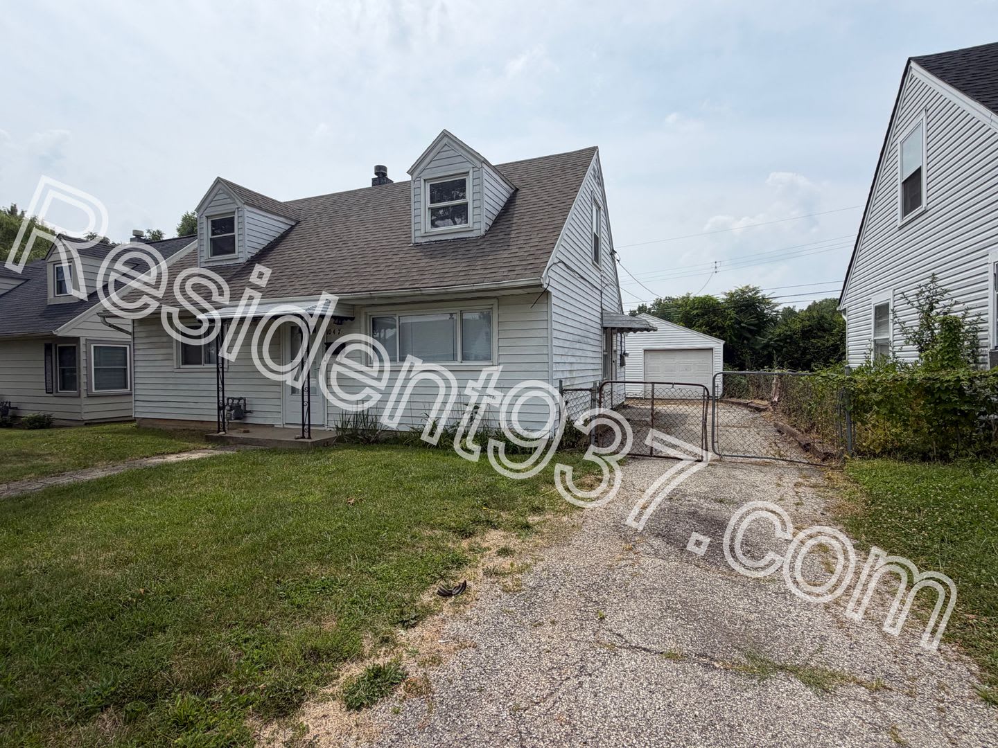 3 bed 1 bath home – photo 2