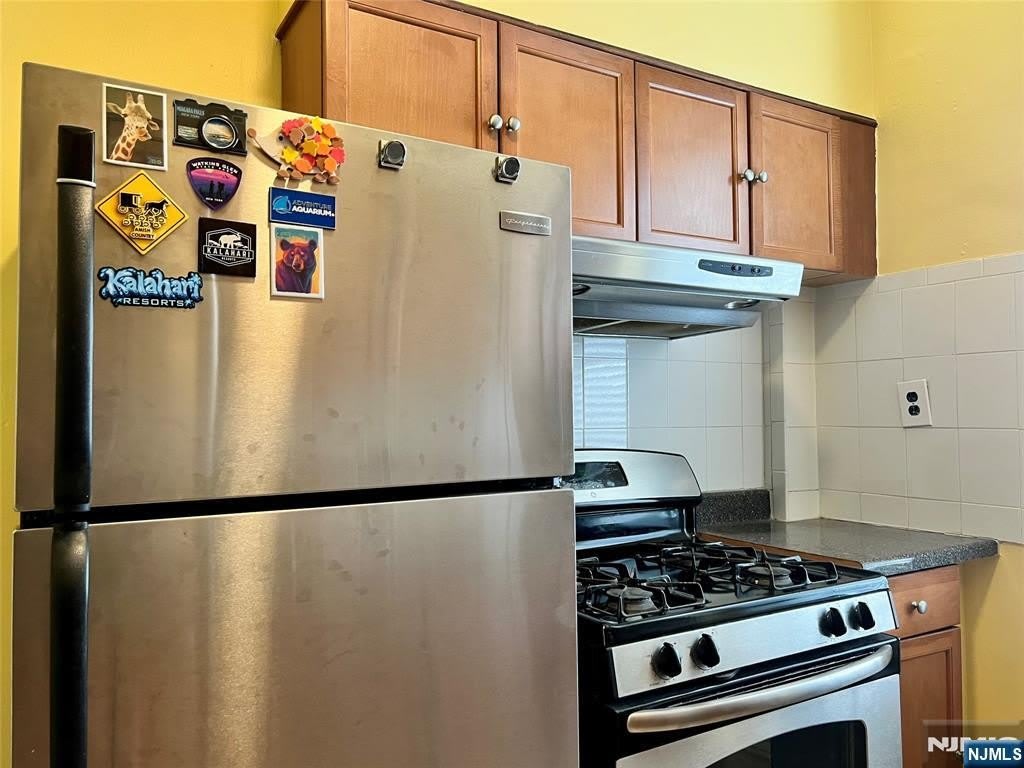 7812 Hudson Avenue – photo 5