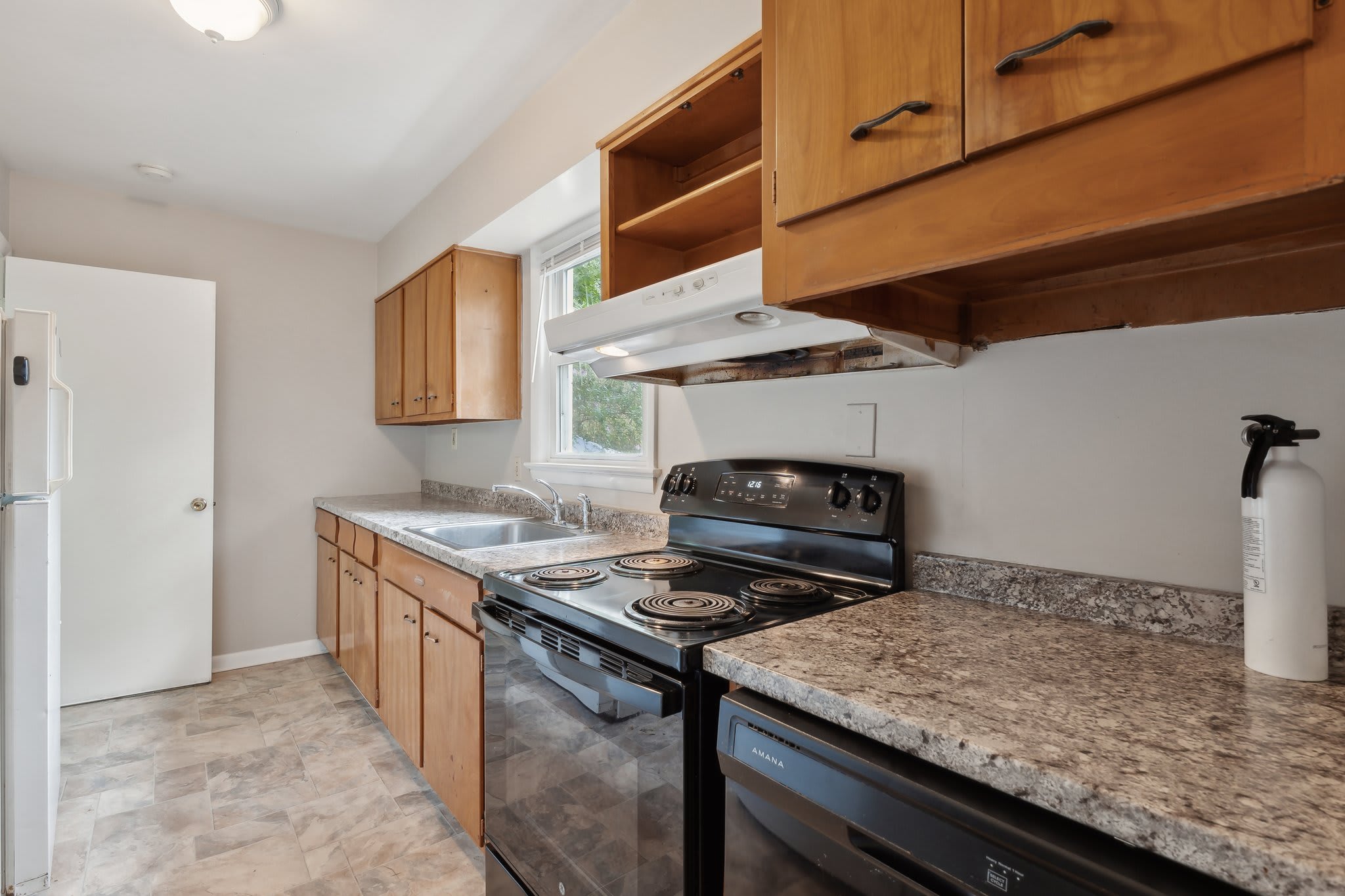 7510 Girard Avenue – photo 3