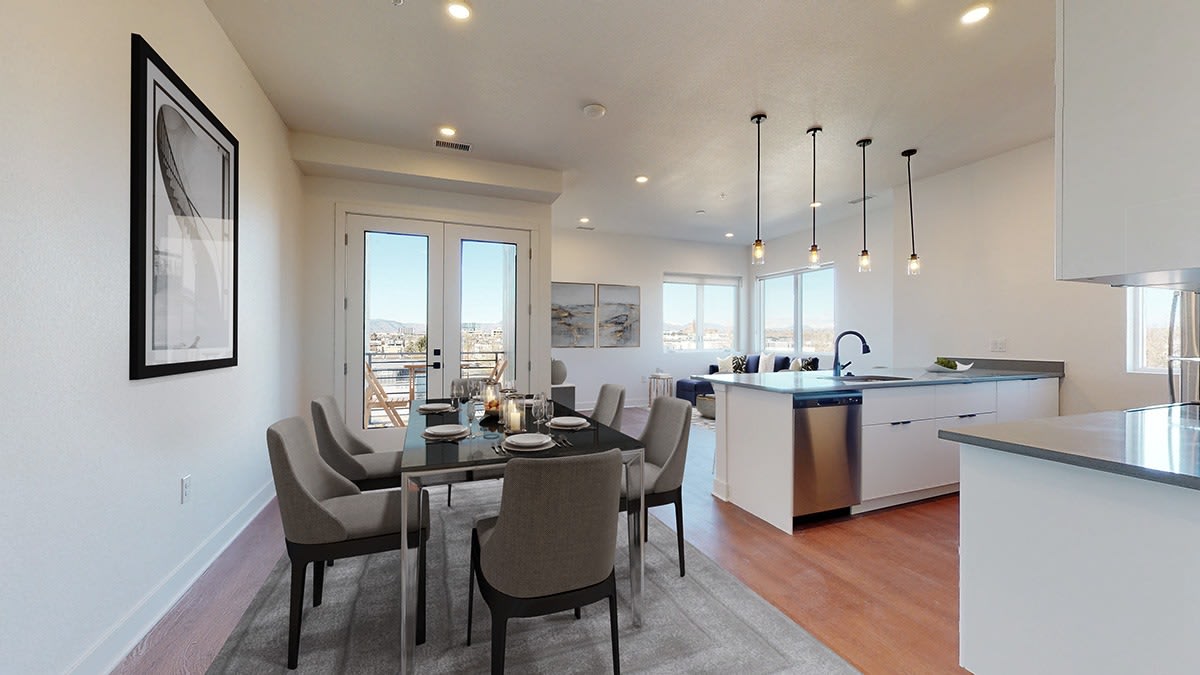 Mile Apartments – photo 2