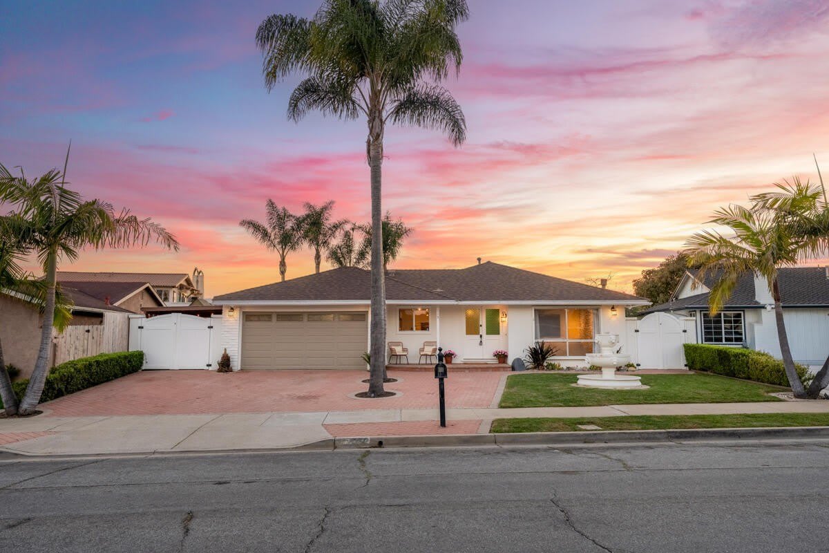 115 Brandon Drive – photo 2