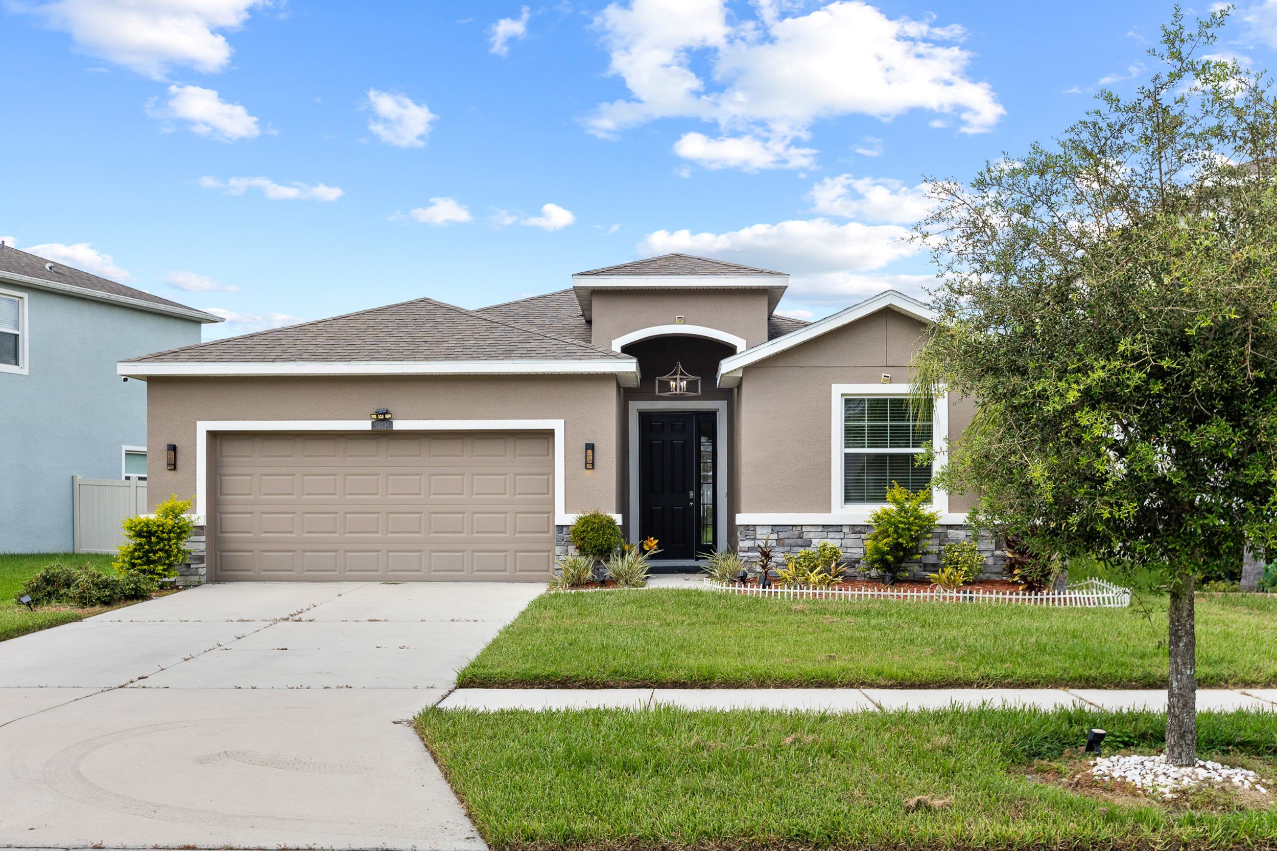 33034 Sand Creek Drive – photo 2