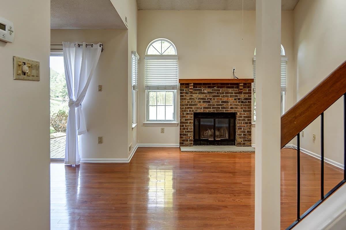 21 CLAVER HILL Way – photo 4