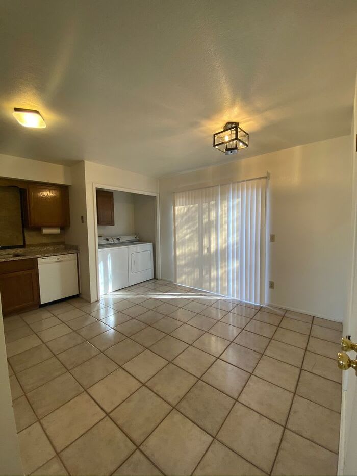5758 East 24th Street – photo 4