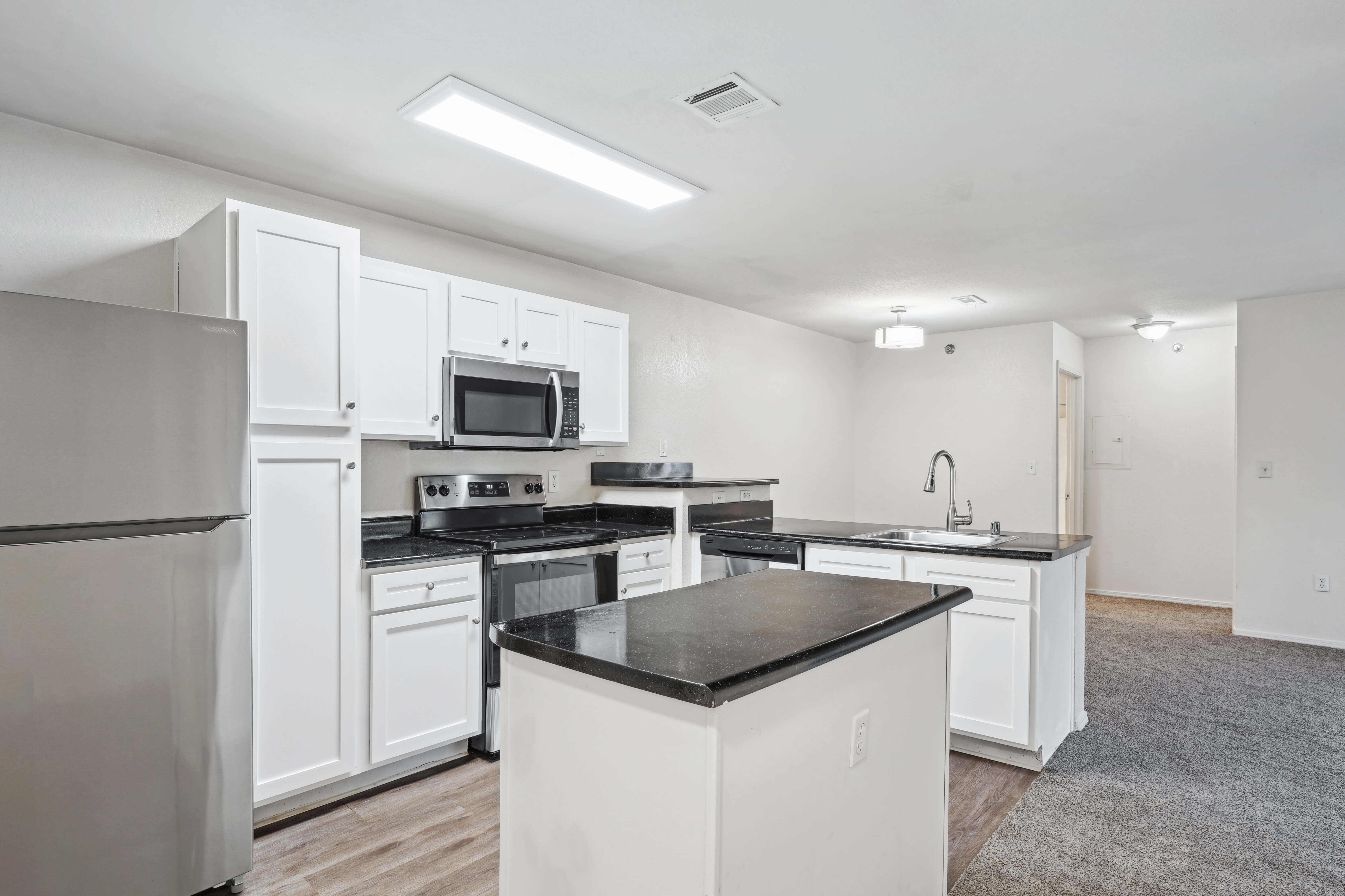Capitol Hill Apartment Homes – photo 3