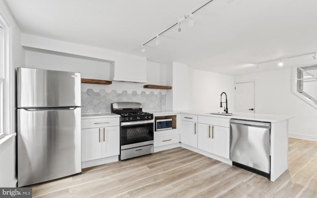715 E HAVERFORD ROAD – photo 1
