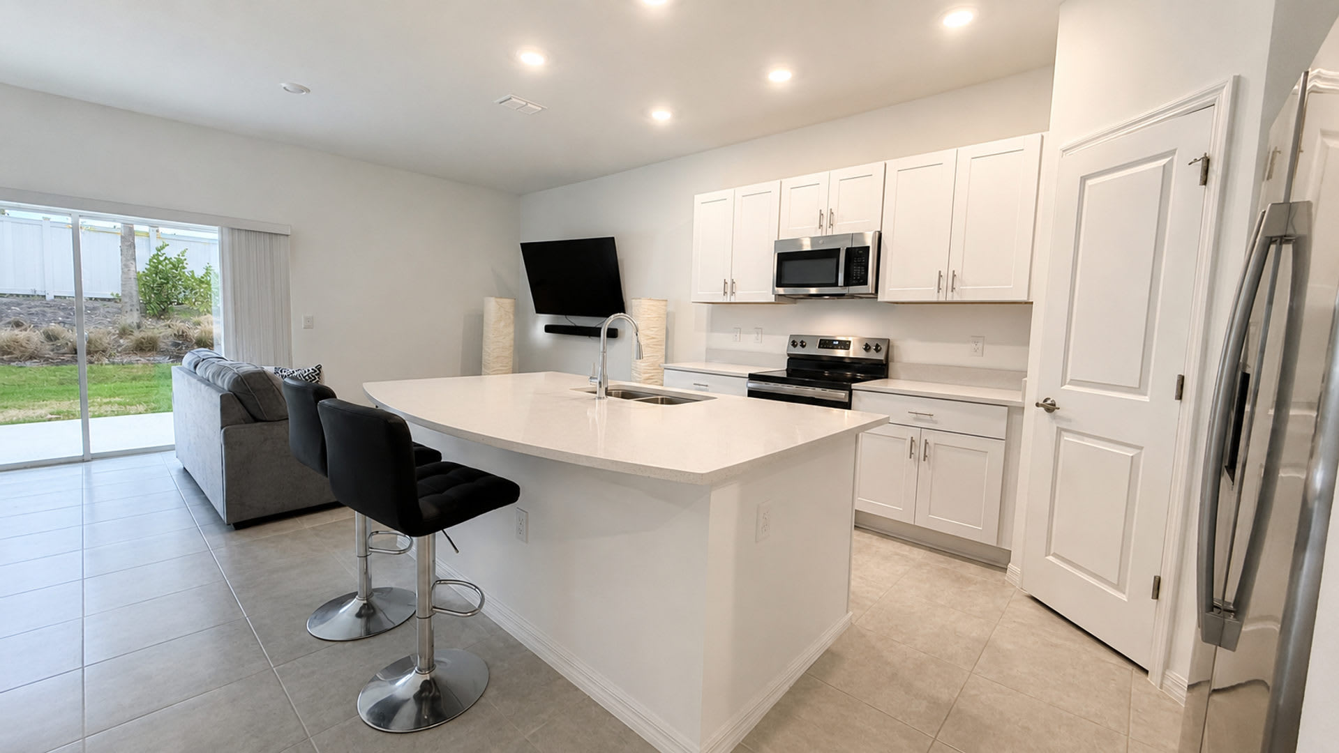 Brand New 3BR Townhome in Lakewood Ranch – photo 4