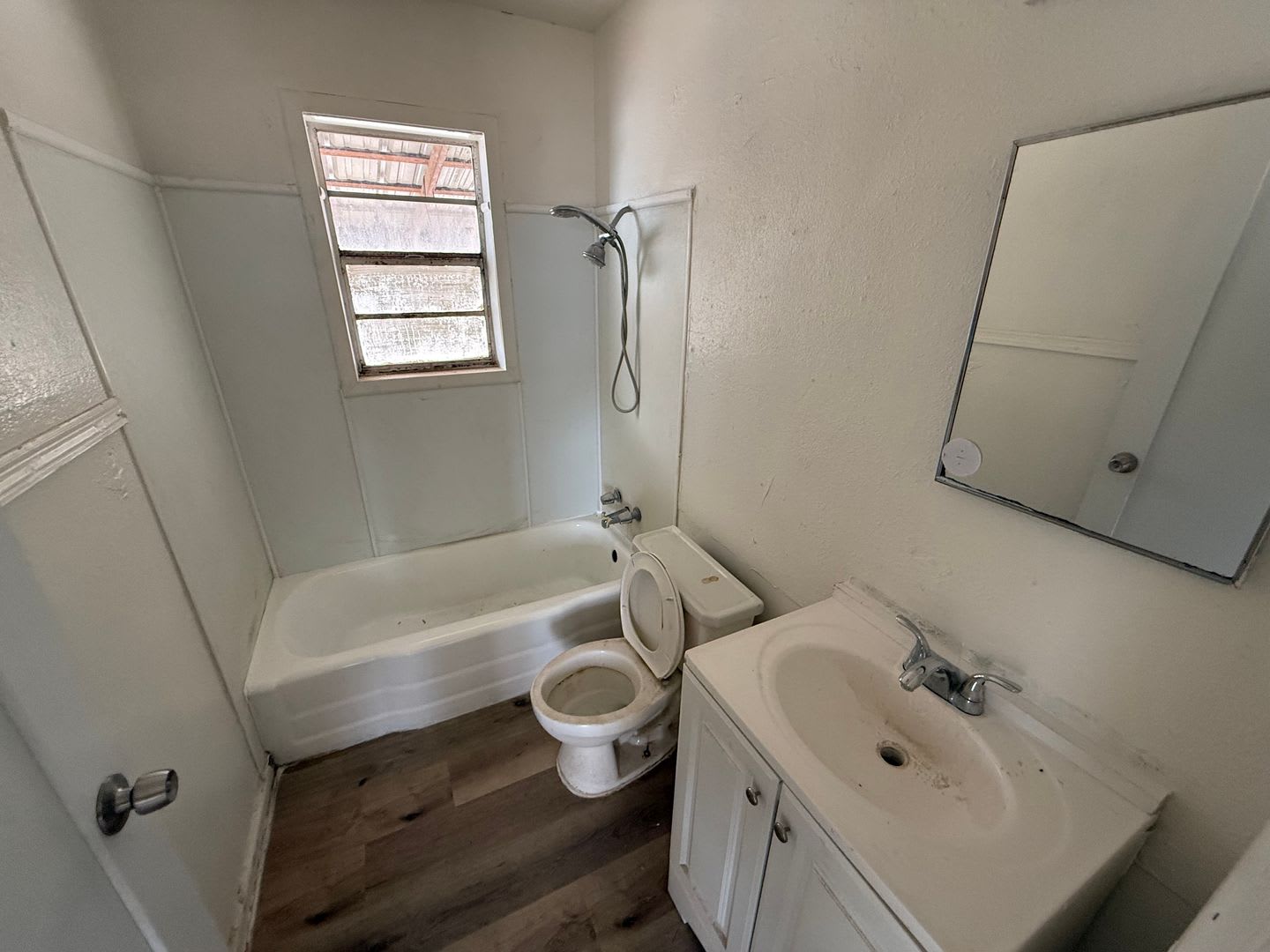 3 Bedroom 1 Bath House – photo 2