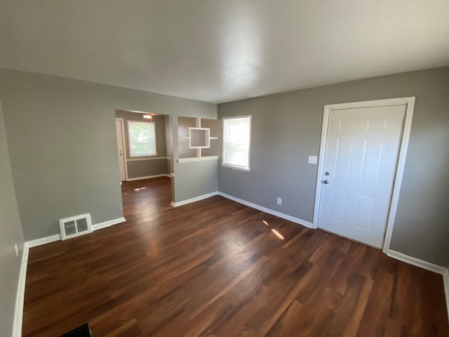 136 North Everett Avenue – photo 4