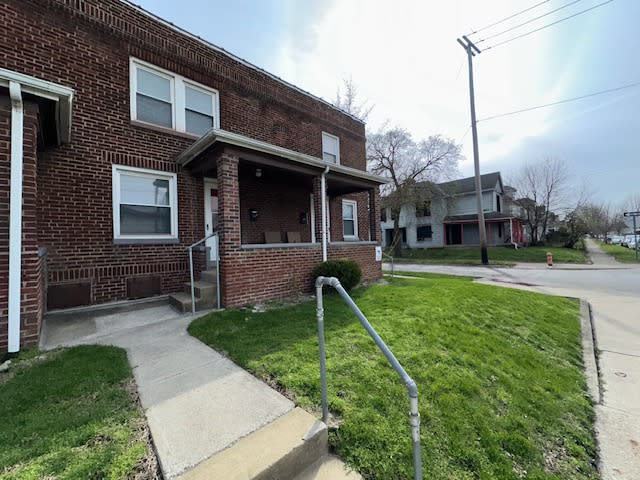 827 W Rich St – photo 2