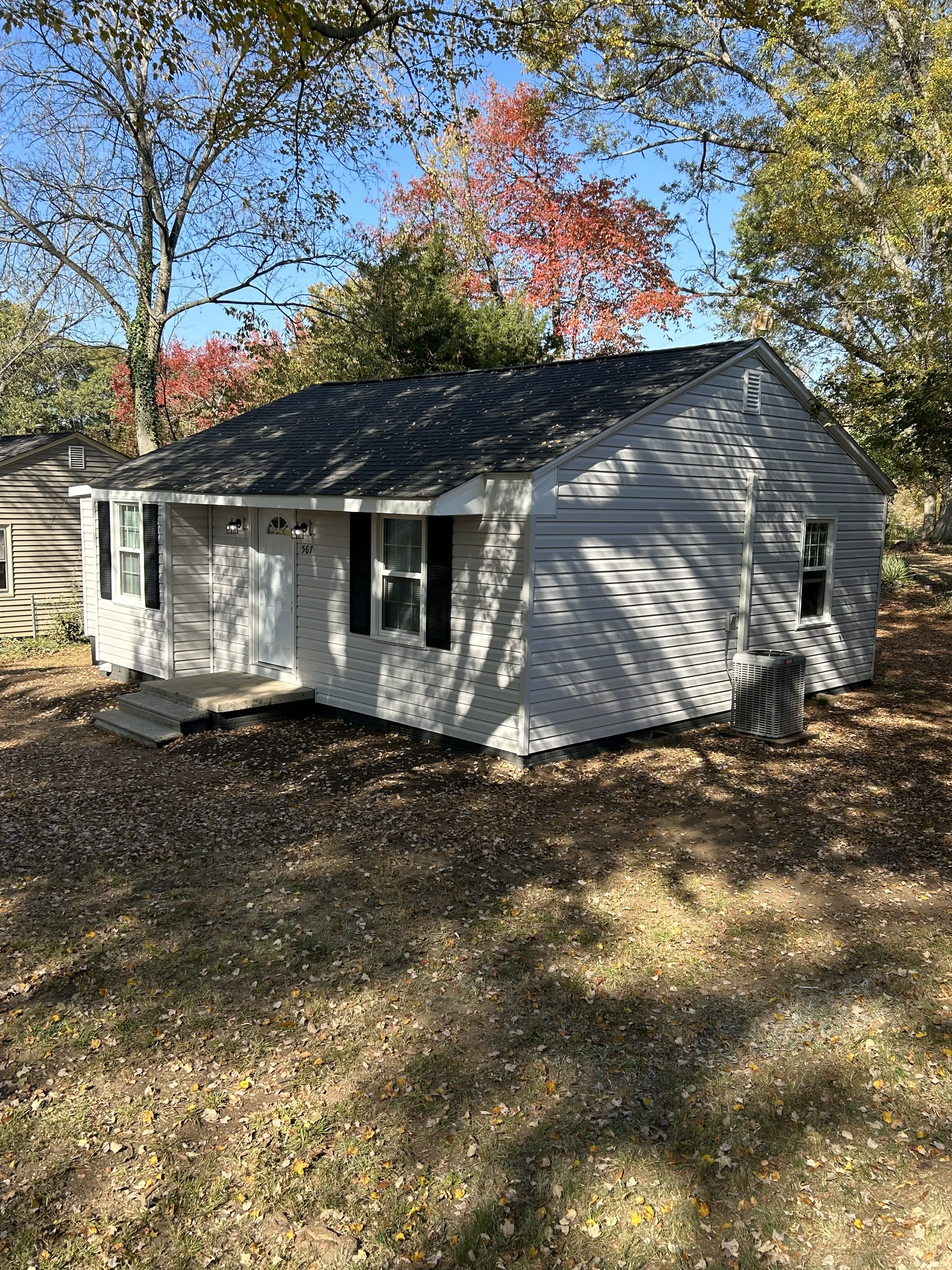 567 Houston St – photo 2