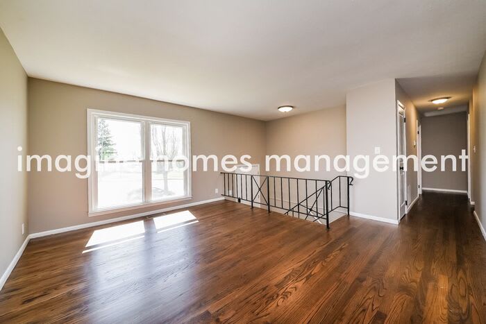 5356 Diana Lynn Drive – photo 4