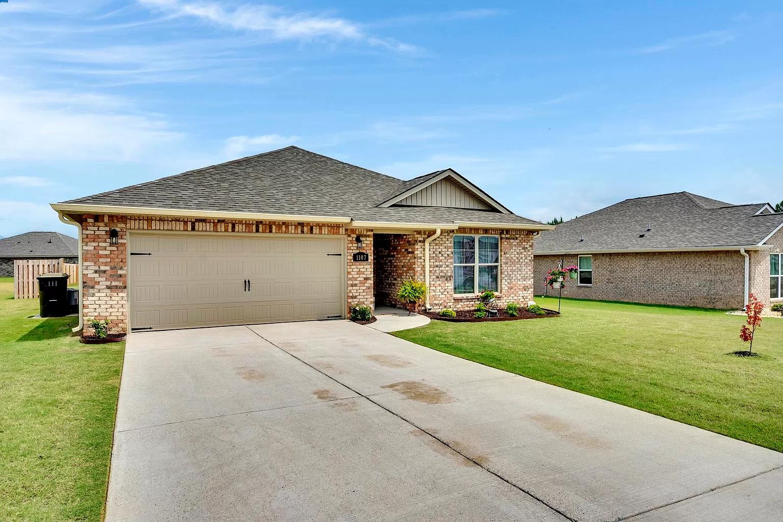1107 Colonial Drive Southwest – photo 3