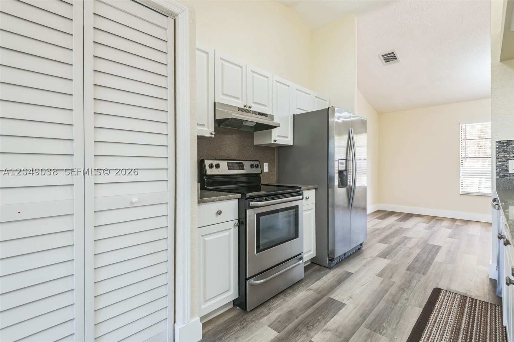 1866 NW Delki Street – photo 3