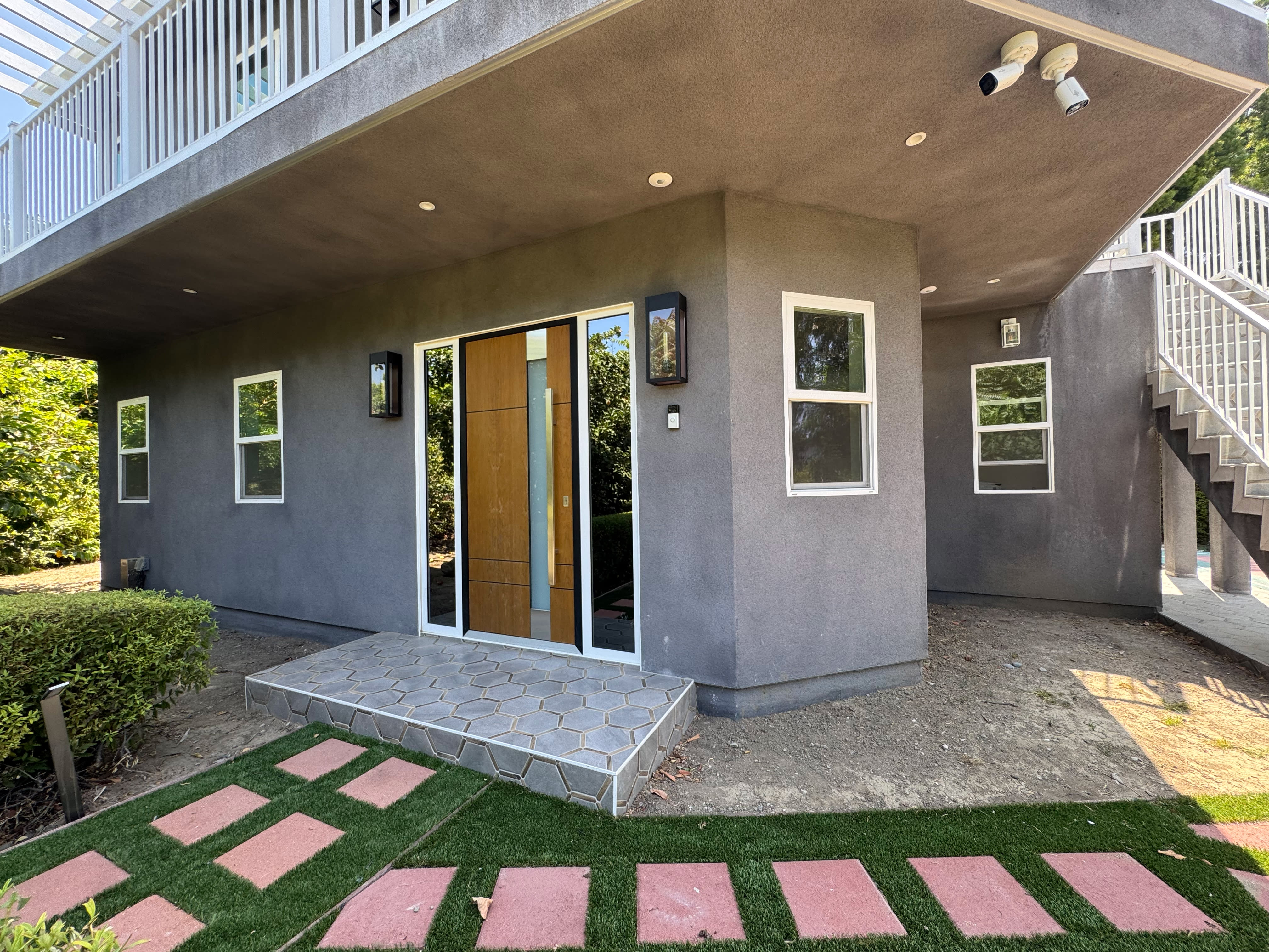 18320 Ingomar Street – photo 5