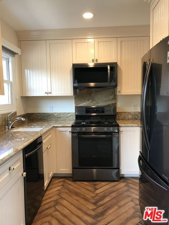 6621 Nagle Ave – photo 5