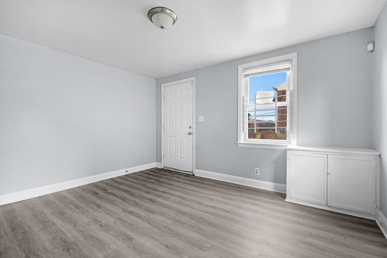 Newly Renovated 2 Bedroom In A Quiet Brooklyn Neighborhood – photo 3